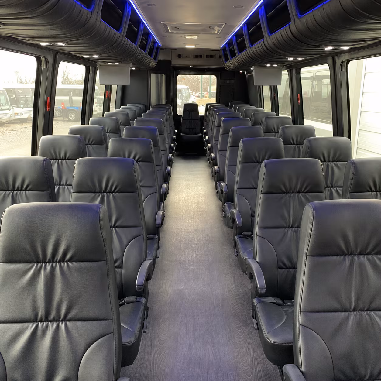 minibus rentals for small group wine tours around the carneros ava
