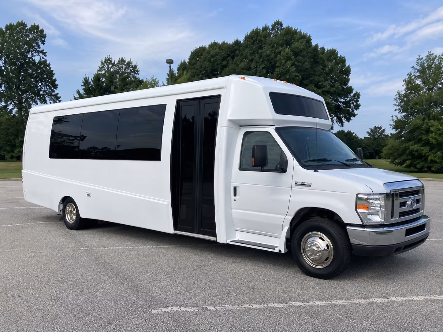 vallejo 18 passenger party bus
